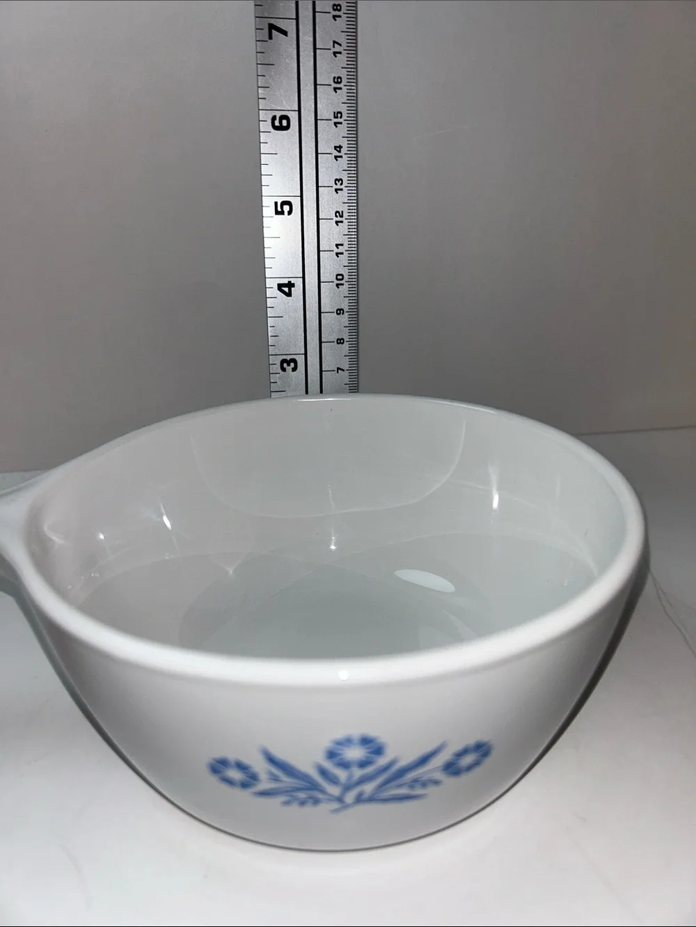 Corning Ware 1 1/2 Pint Cornflower pattern saucepan P82B